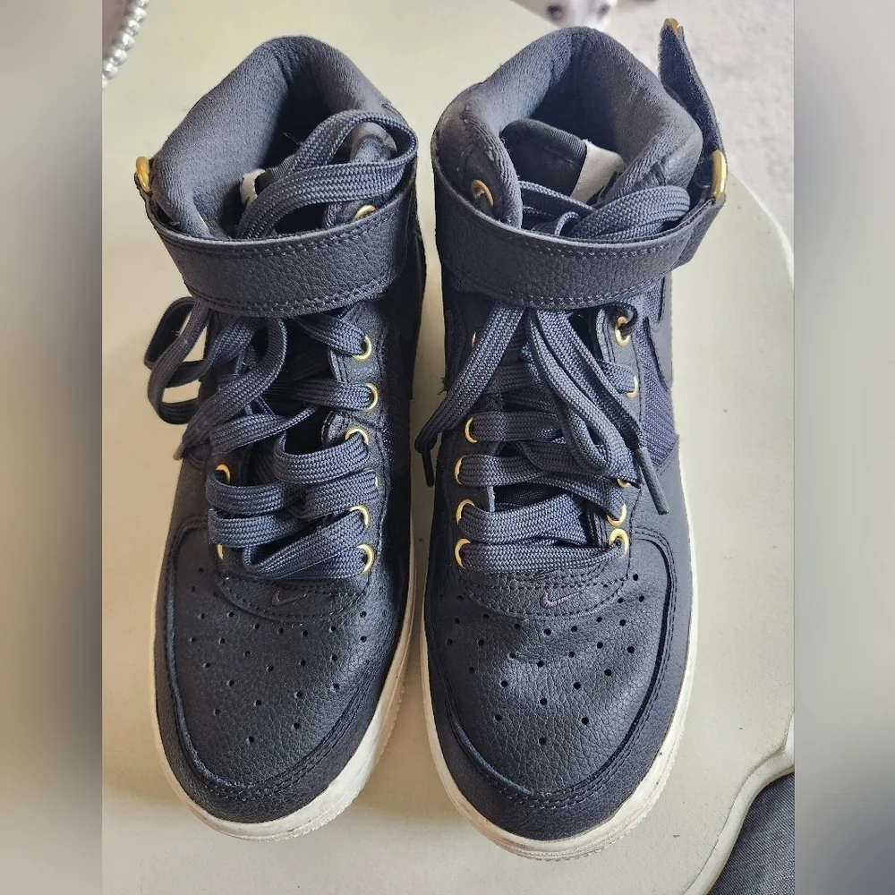 Nike Air Force 1 Mid LV8 'Anthracite' 820342-002 Size‎ 5Y